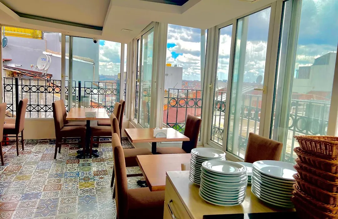 Pera Arya Hotel-1