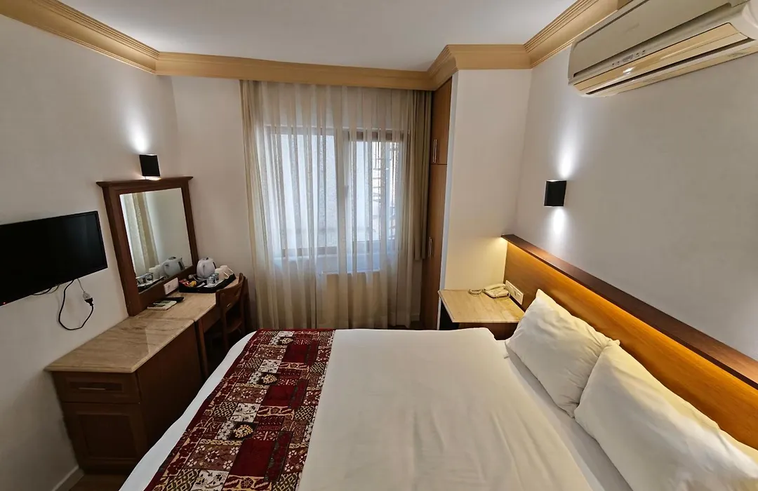 Grand Peninsula Hotel-1
