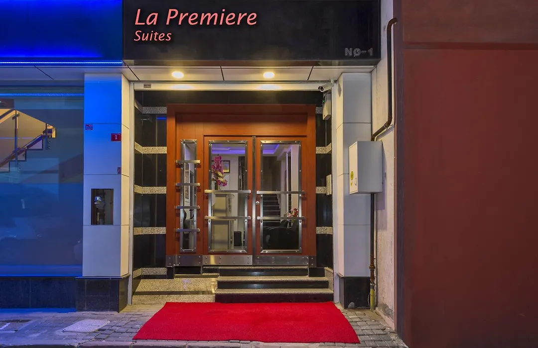 Le Premier House-1