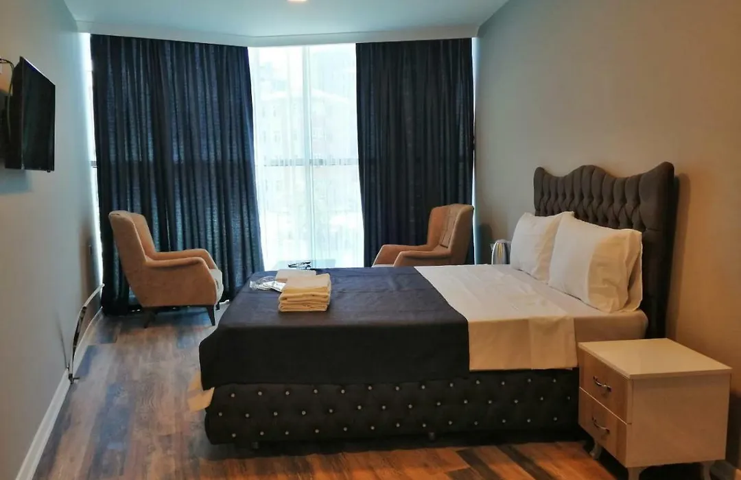 Plus Park Suite & Hotel-1