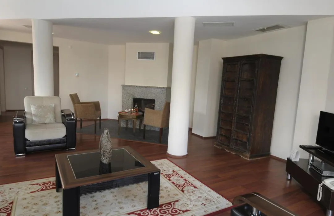 Bahira Suite Hotel-1