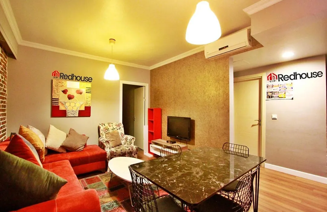 Red House Vip Apartmant Suites-1