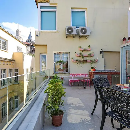 No 8 Galata-2