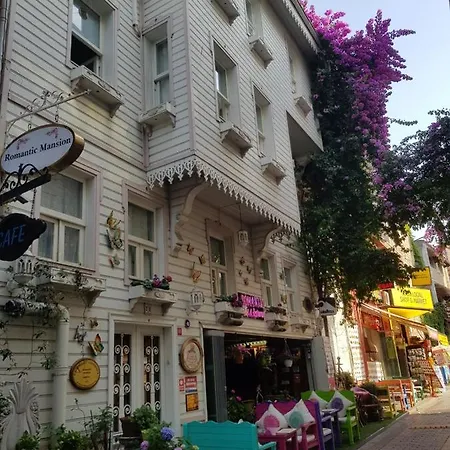Romantic Mansion-3