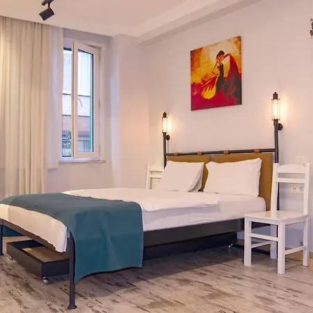 Hot Budget Ortakoy-3