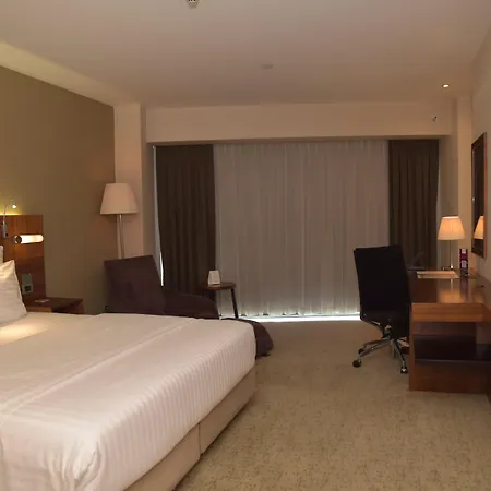 Crowne Plaza Istanbul Harbiye By Ihg-3