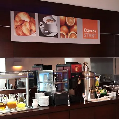 Holiday Inn Express Istanbul-Ora-2
