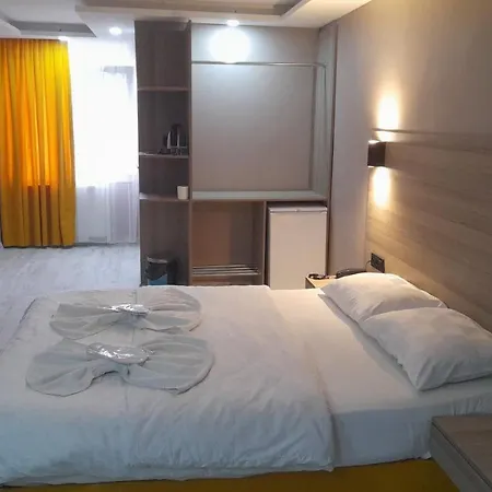 Moon Suit Hotel-2