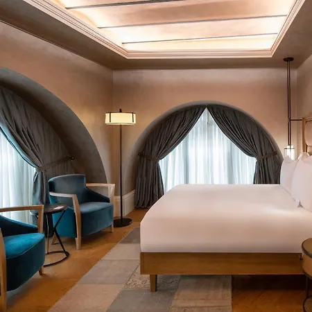 10 Karakoy Istanbul-3