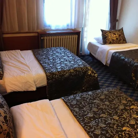 City Hotel-3
