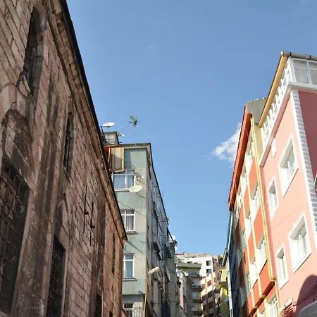 Huxley Hotel And Aparts Old City-2