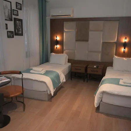 Isle Hotel-3