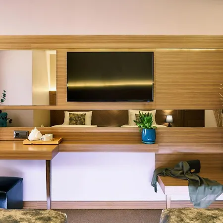 Atro Hotel-2