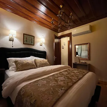 Lily Mansion-3