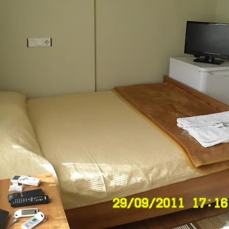 Paradise Hotel-3
