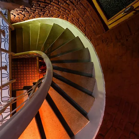 Emmy Hotel Taksim-2