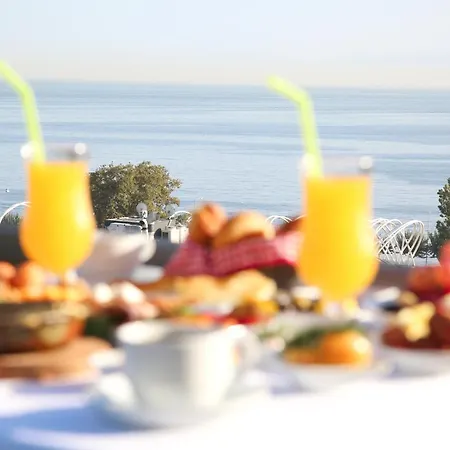 Hotel Bronte-3