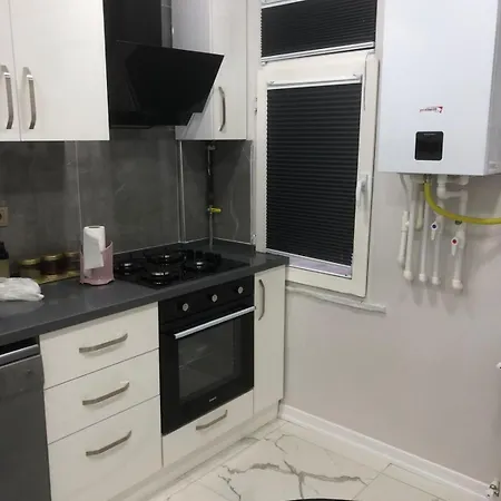 Zara'S Home In Istanbul-3