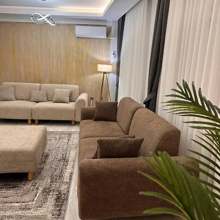 Zara'S Home In Istanbul-2