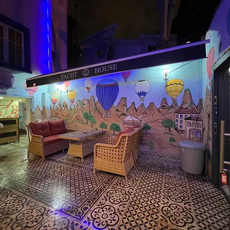 Sultanahmet Blue Yacht House-2