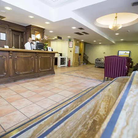 Golden Crown Hotel-3