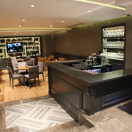 Aston Hotel Taksim-3