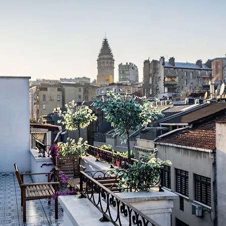 Selvese Suites, Serviced Living In Galata-2