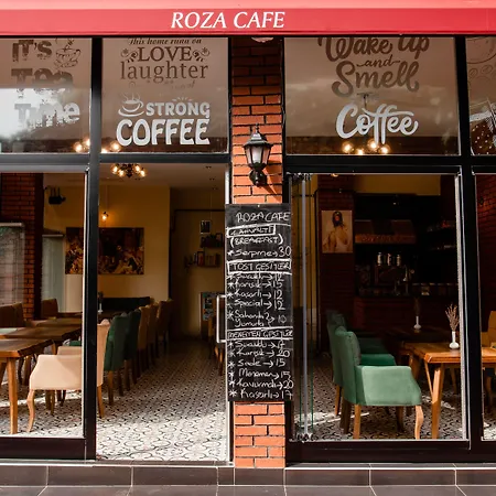 Madame Roza-3