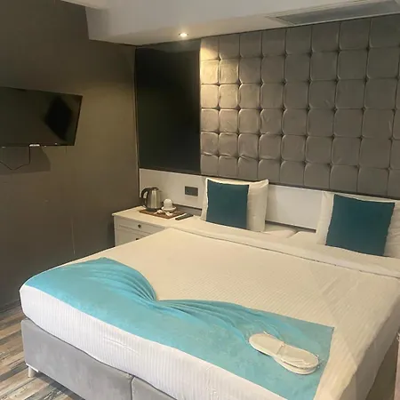 Hotel Blue Ottoman-3