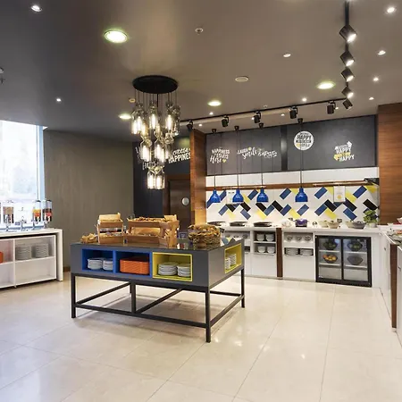 Hampton By Hilton Istanbul Kayasehir-3