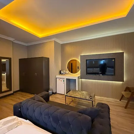 Royal Nest-2