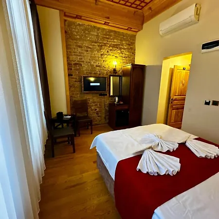 Antique Pearl Otel-2