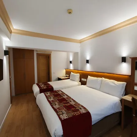 Grand Peninsula Hotel-2