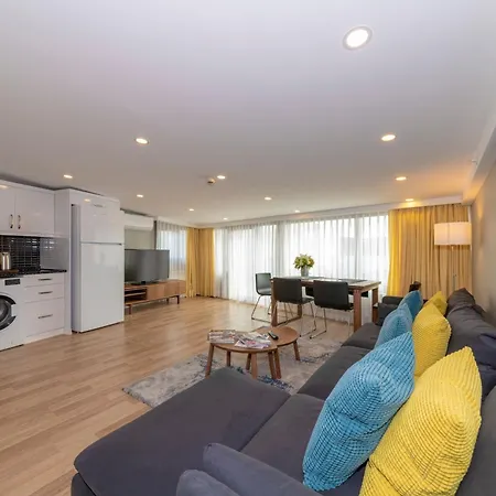 Feri Suites-3