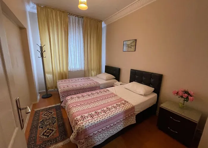 Hoteles cerca de Cisterna Basílica