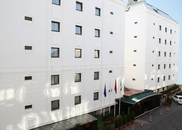 Güneş Hotel Merter Estambul admite animales
