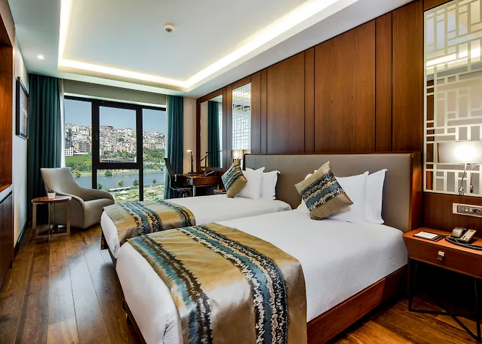 Arise Hotel Golden Horn Estambul Con una Pista de Golf