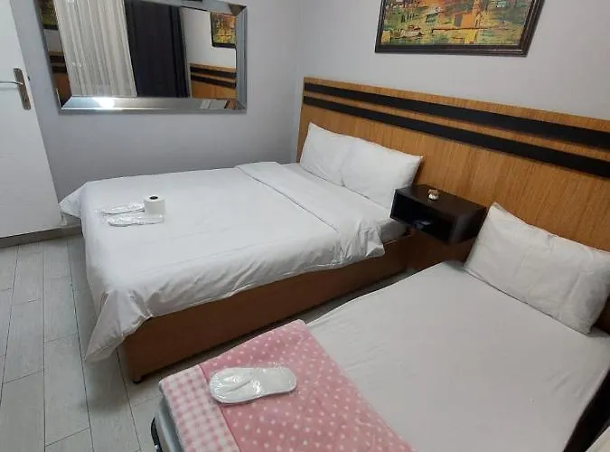 Hayyam Suite D:6 Istanbul