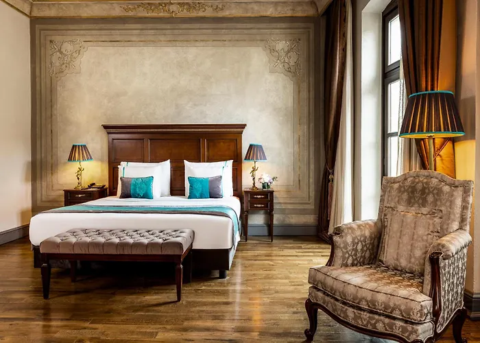 Hotel Palazzo Donizetti Istanbul, Tapestry Collection By Hilton