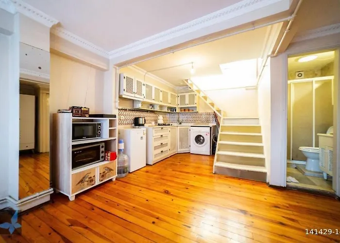 Ferienwohnung Taksim Funhouse Istanbul, Türkei