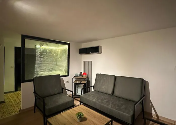 Casa Rosso Suite Hotel