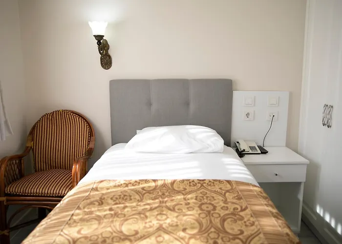 Hali Hotel