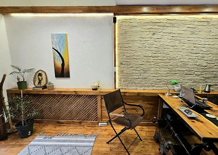 Mahzen Otel