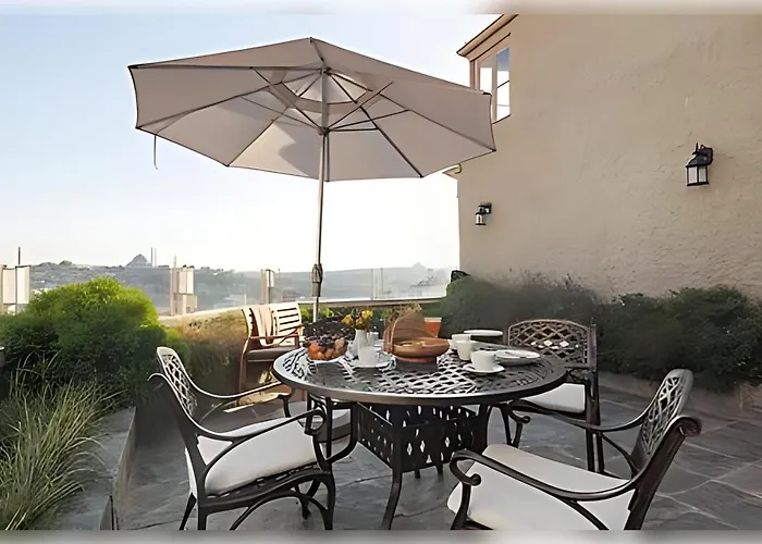 Baylo Suites