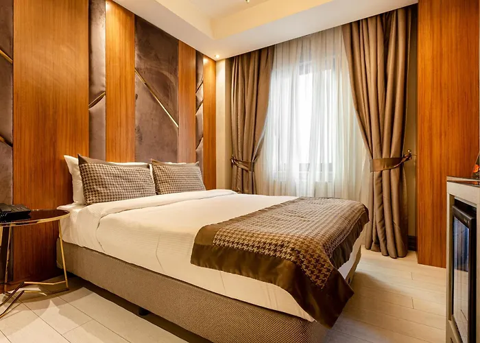 Santra Hotel