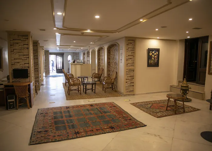 Hali Hotel