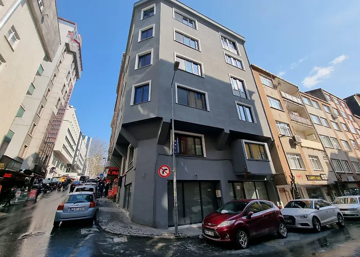 10M2 Hotel