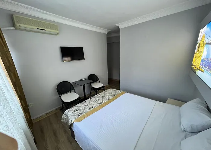 Elite Plus Family Hotel Old City