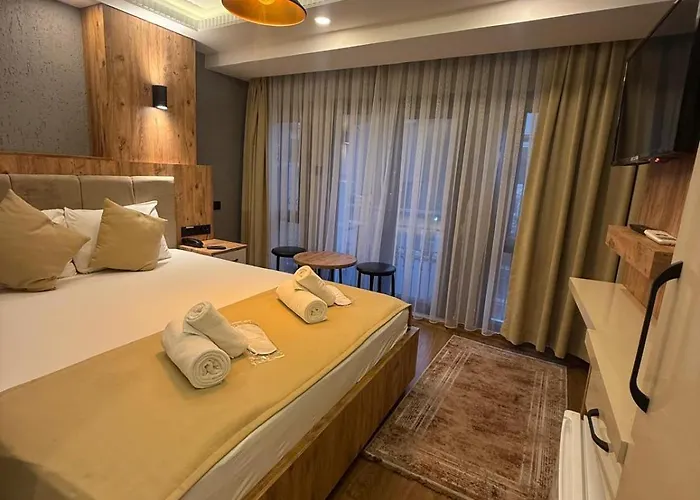 Yellow Bull Hotel