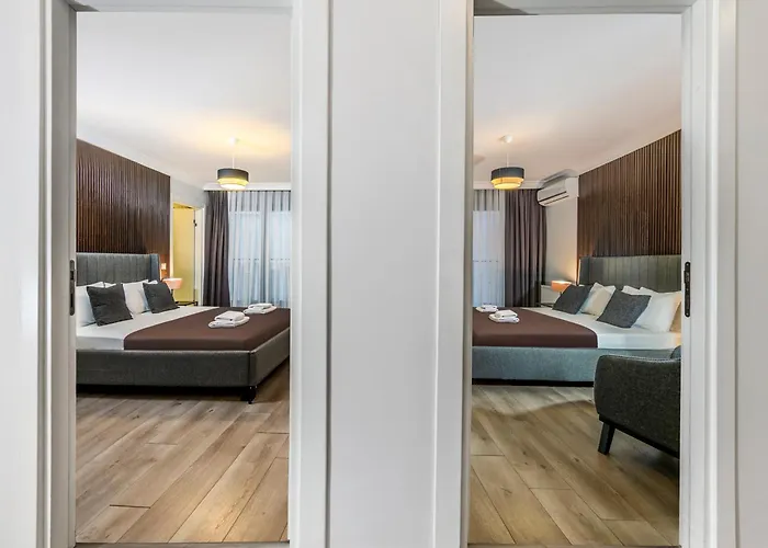 Etiz s & Residences